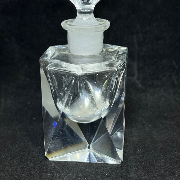 Vintage Clear Crystal Triangular Perfume Bottle w/ Stopper - Picture 3 of 8